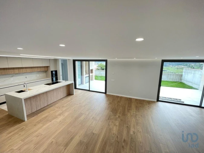 Moradia T3 para Venda em Abade de Neiva Foto 5