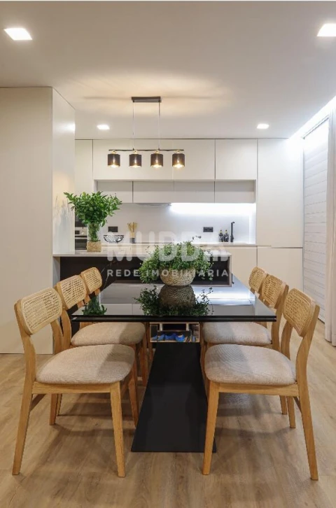 Apartamento T4 para Venda em Requeixo, Nossa Senhora de Fátima e Nariz