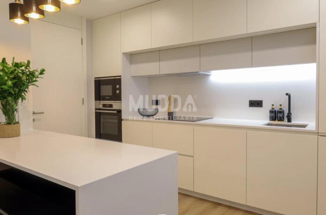 Apartamento T4 para Venda em Requeixo, Nossa Senhora de Fátima e Nariz Foto 7