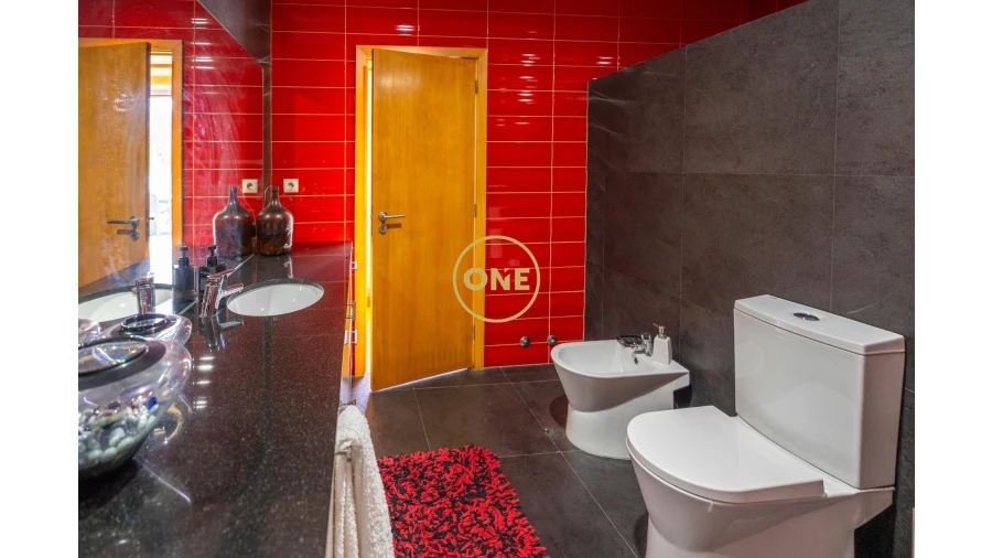 Moradia T4 para Venda em Coronado (São Romão e São Mamede) Foto 28