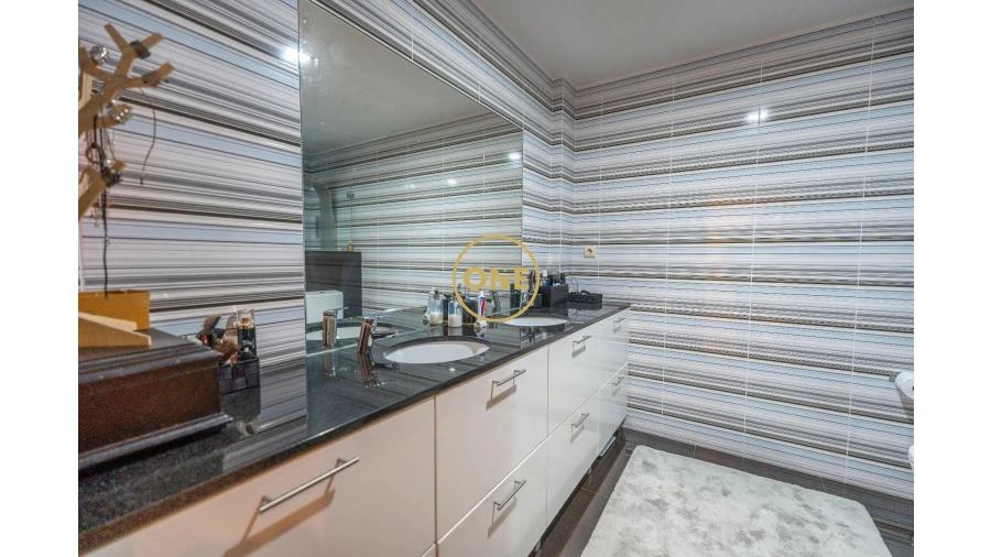 Moradia T4 para Venda em Coronado (São Romão e São Mamede) Foto 14