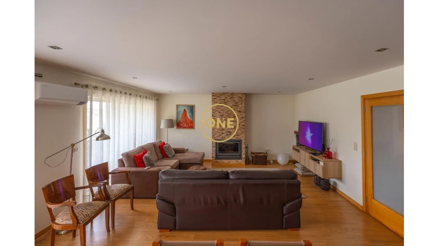 Moradia T4 para Venda em Coronado (São Romão e São Mamede) Foto 21