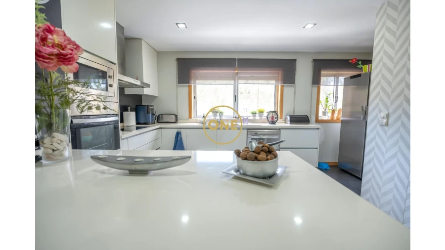 Moradia T4 para Venda em Coronado (São Romão e São Mamede) Foto 2