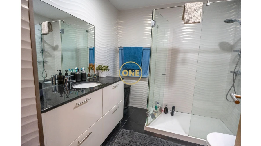 Moradia T4 para Venda em Coronado (São Romão e São Mamede) Foto 7