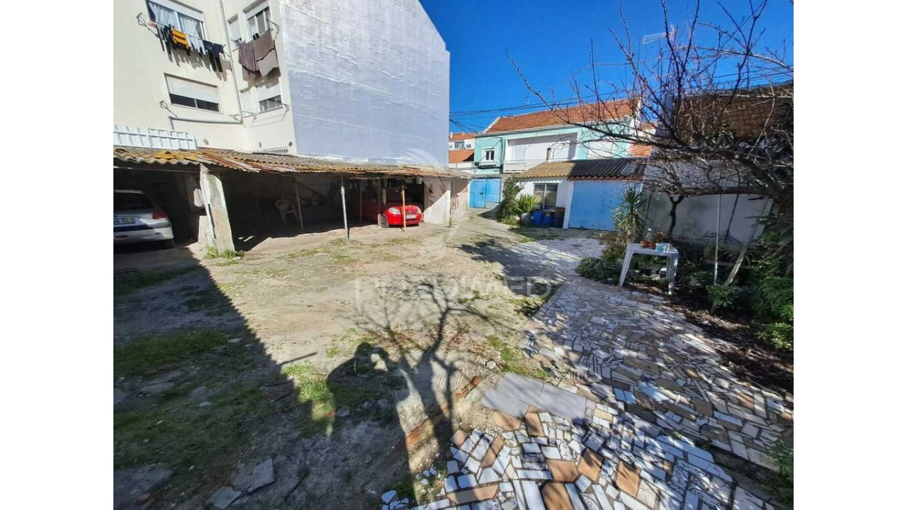 Moradia T2 para Venda em Baixa da Banheira e Vale da Amoreira Foto 9