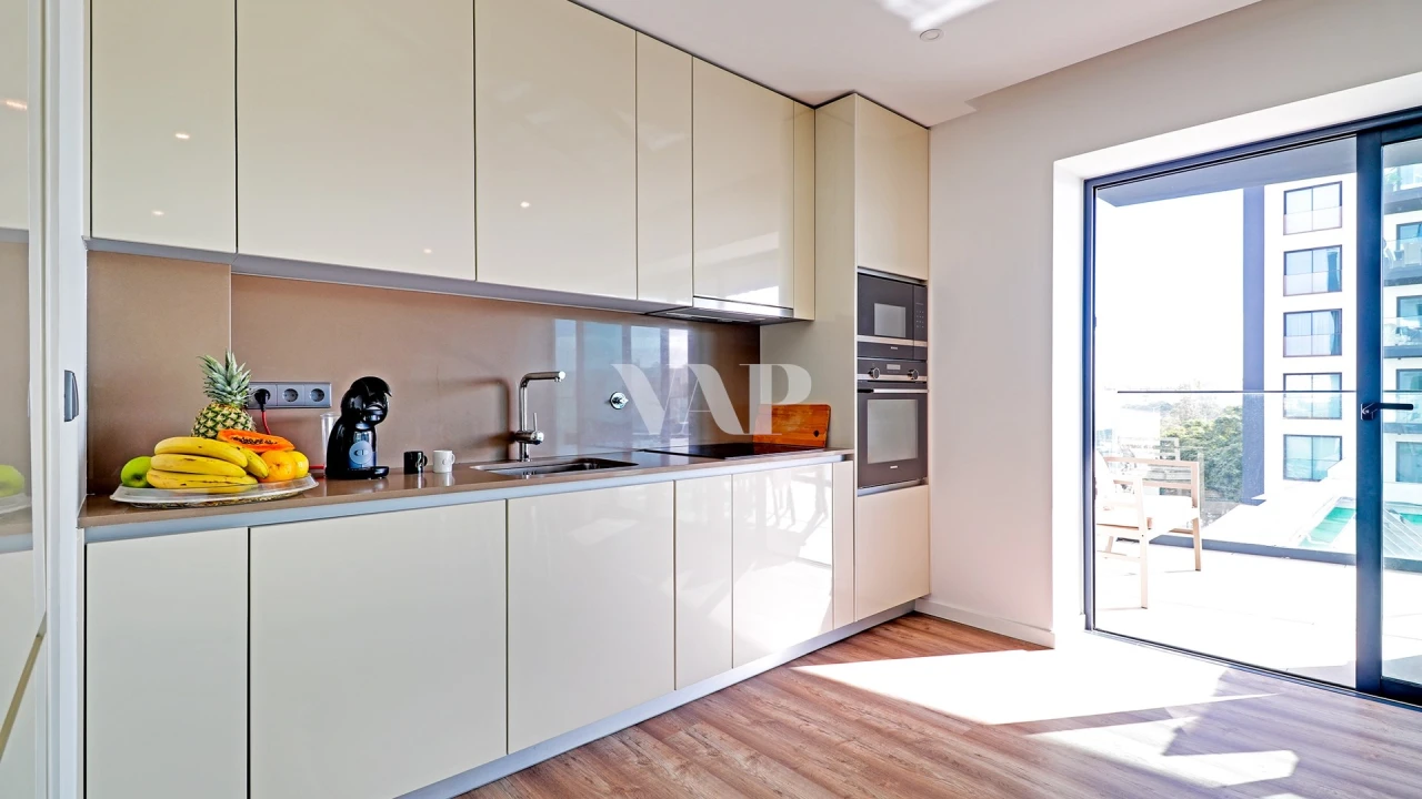 Apartamento T2 para Venda em Quarteira Foto 4