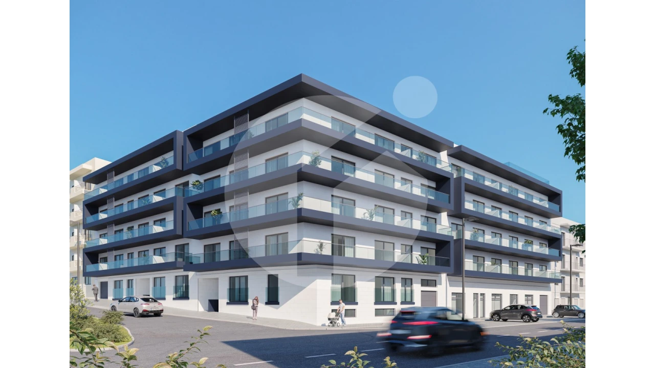 Apartamento T1 para Venda em Quelfes Foto 1