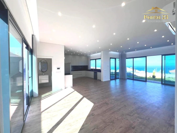 Moradia T3 para Venda em Agua de Pena Foto 18