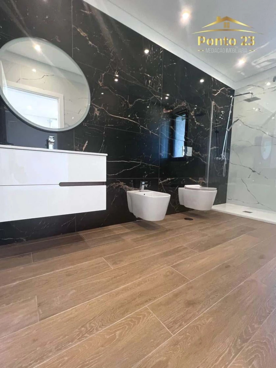 Moradia T3 para Venda em Agua de Pena Foto 25