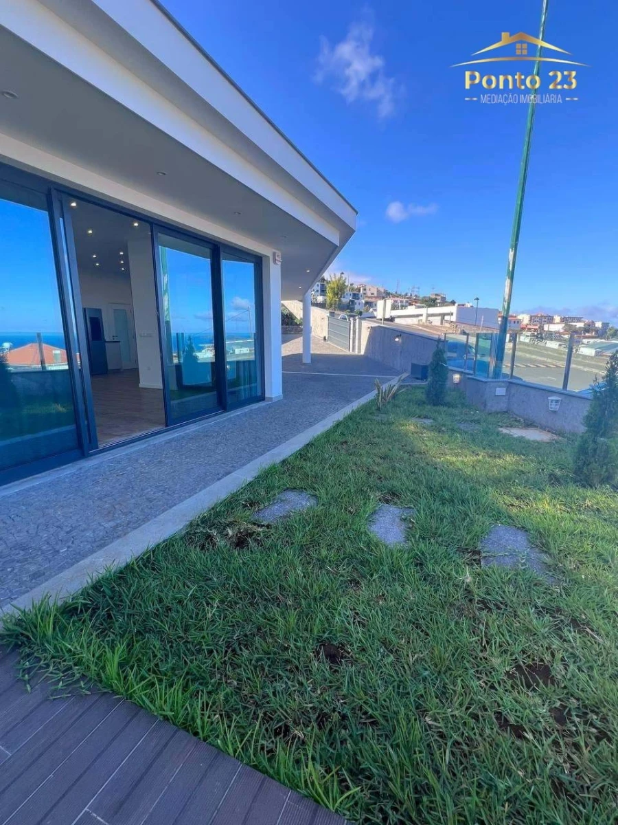 Moradia T3 para Venda em Agua de Pena Foto 13