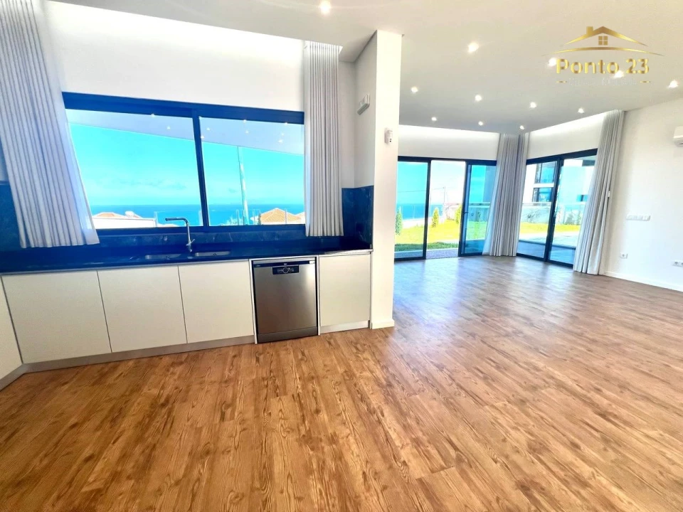 Moradia T3 para Venda em Agua de Pena Foto 19