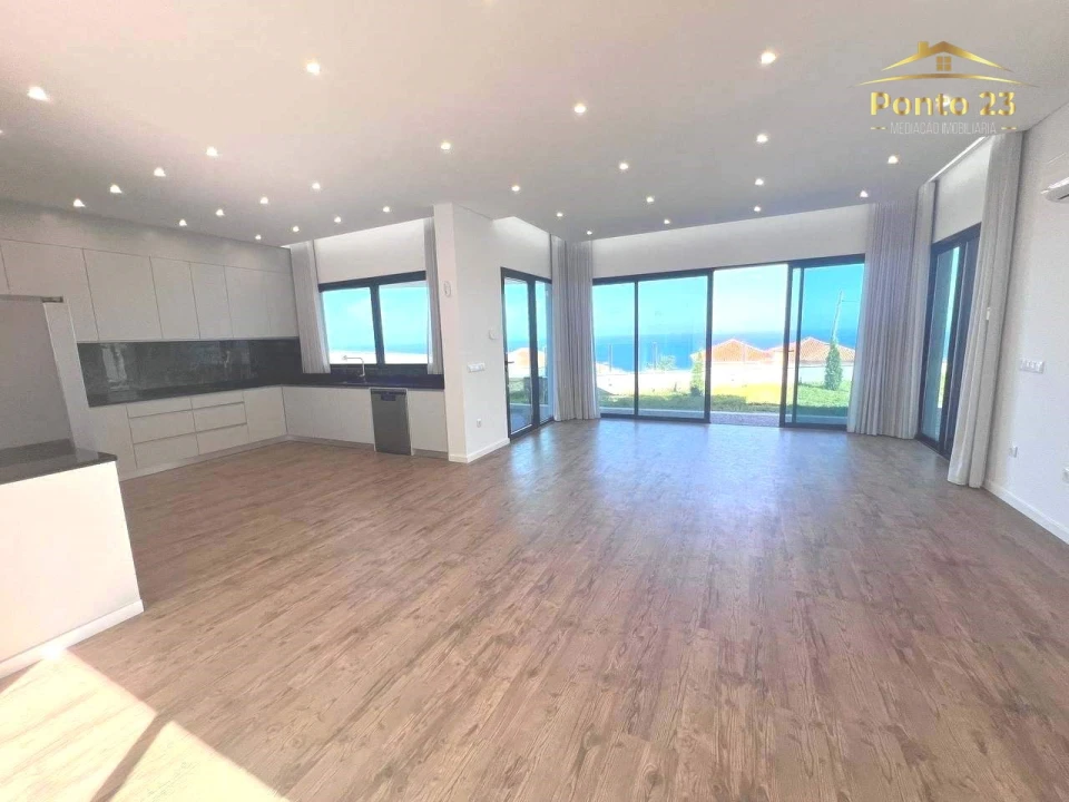 Moradia T3 para Venda em Agua de Pena Foto 22