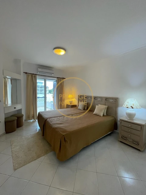 Apartamento T2 para Venda em Albufeira e Olhos de Água