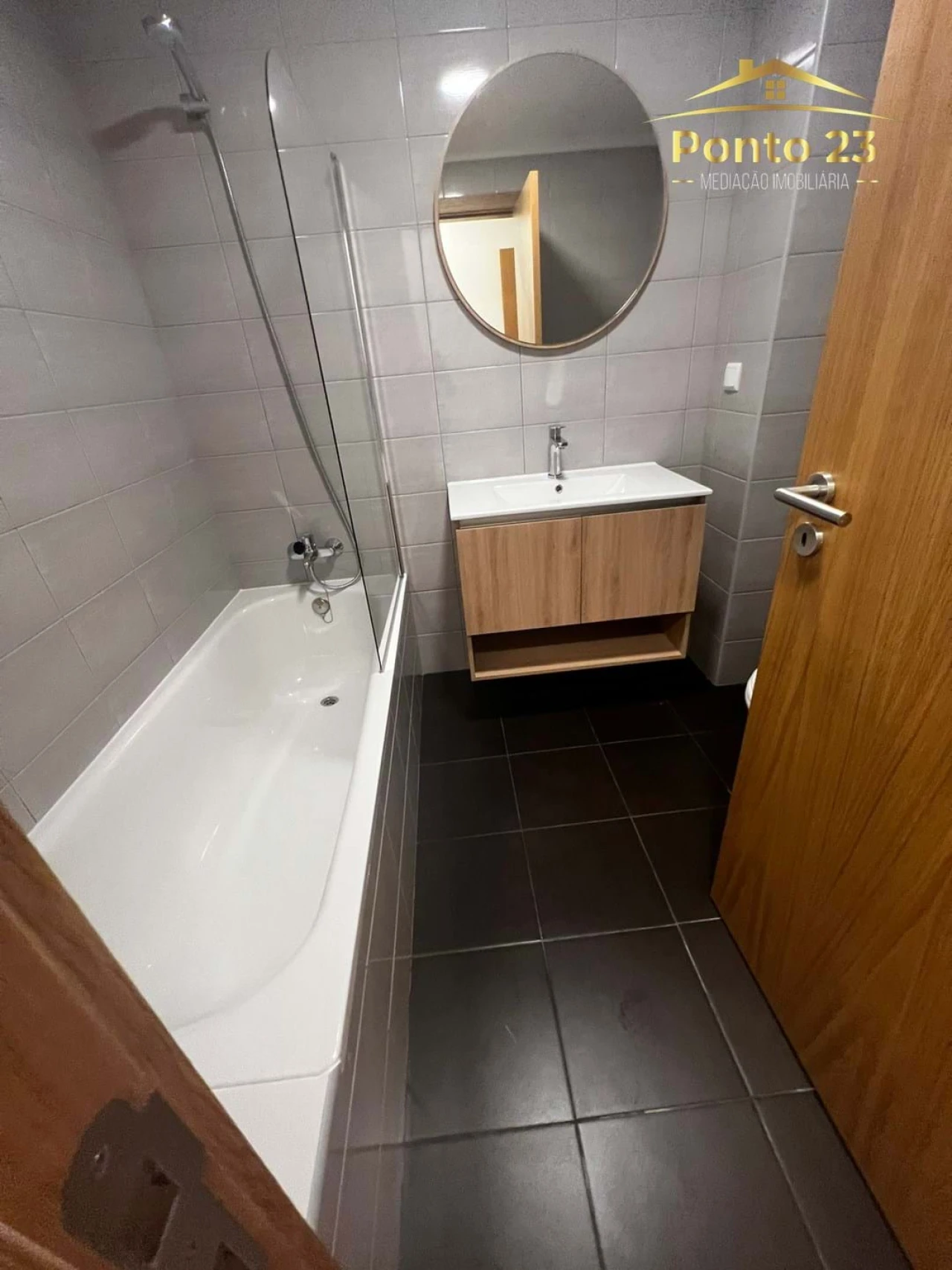 Apartamento T2 para Venda em Caniço Foto 7