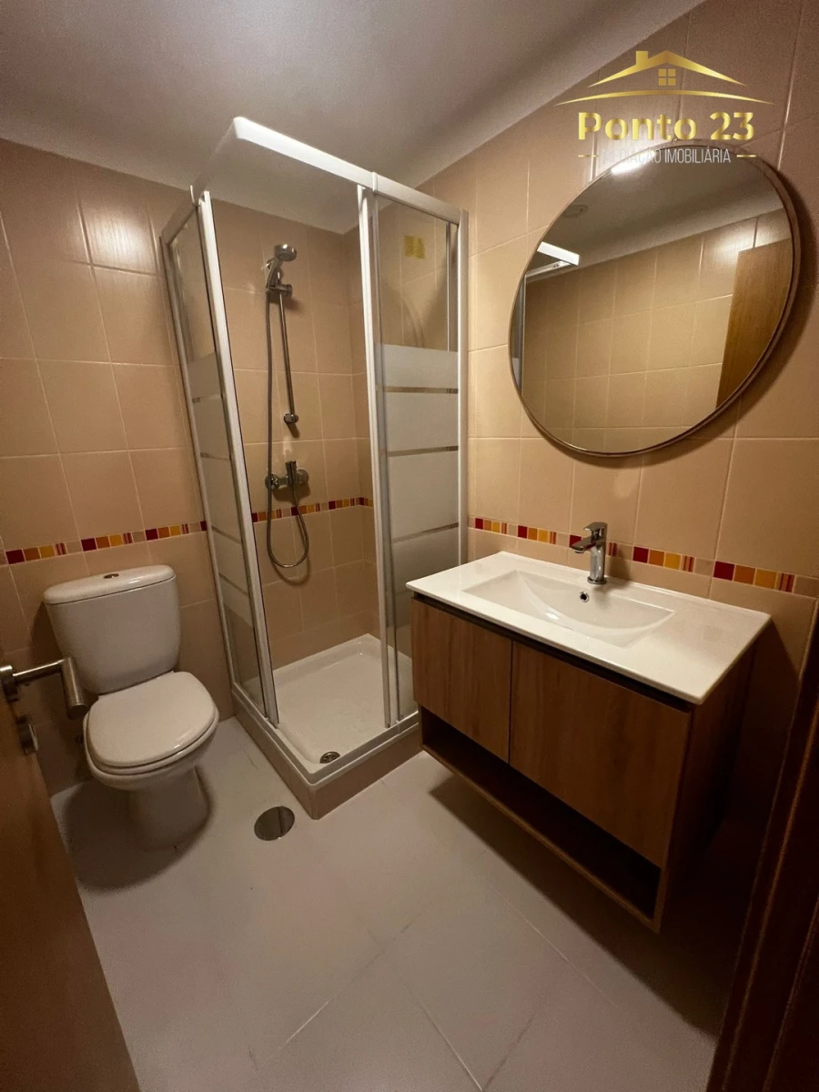 Apartamento T2 para Venda em Caniço Foto 6
