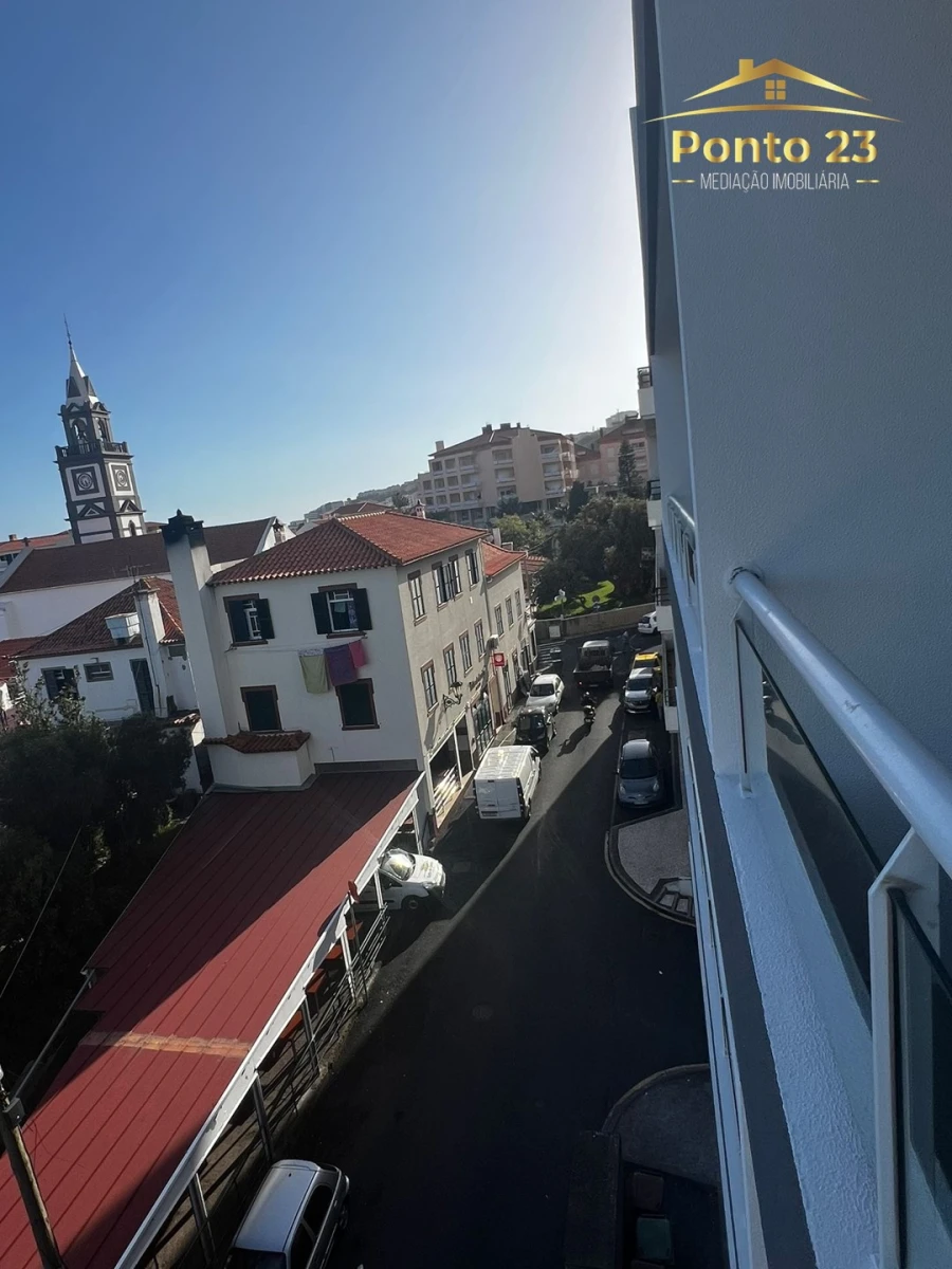Apartamento T2 para Venda em Caniço Foto 12