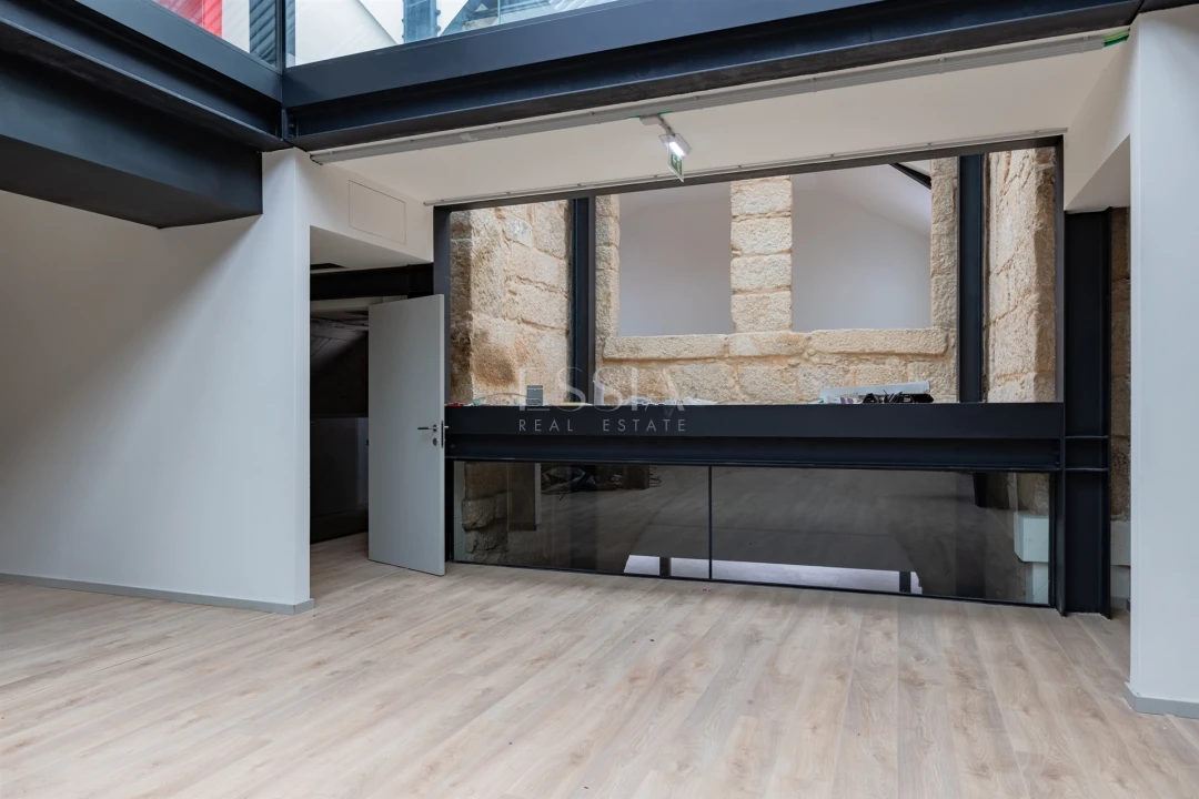 Prédio para Venda em Cedofeita, Santo Ildefonso, Sé, Miragaia, São Nicolau e Vitória Foto 18