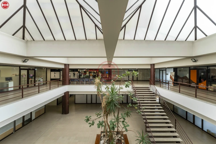 Escritório para Venda em Mafamude e Vilar do Paraíso Foto 25