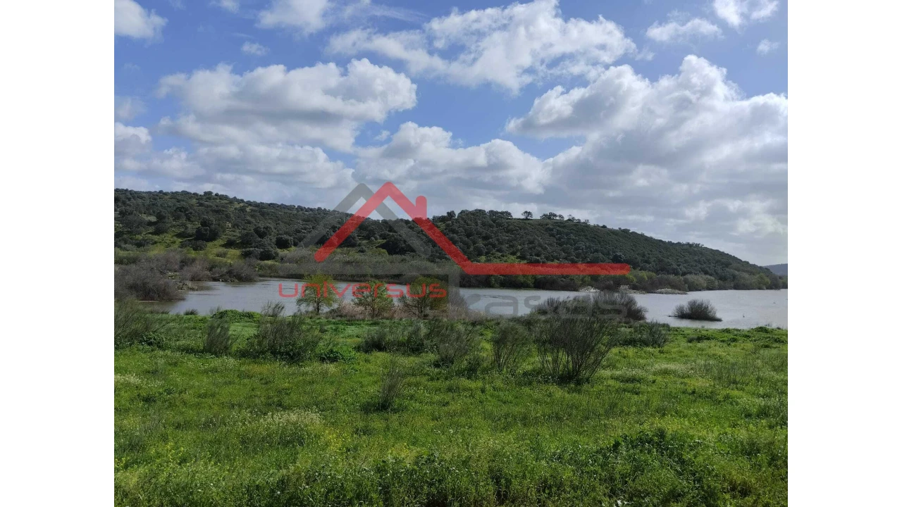 Quinta T0 para Venda em Salvada e Quintos Foto 11