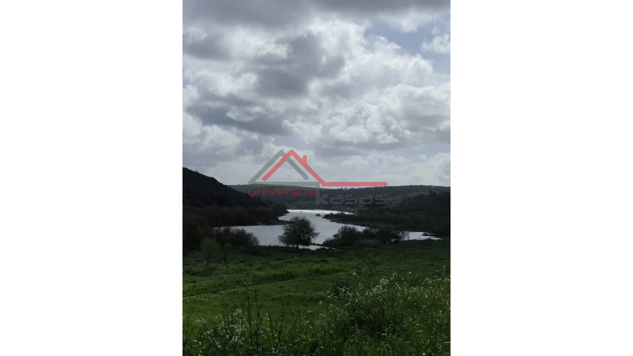 Quinta T0 para Venda em Salvada e Quintos Foto 9