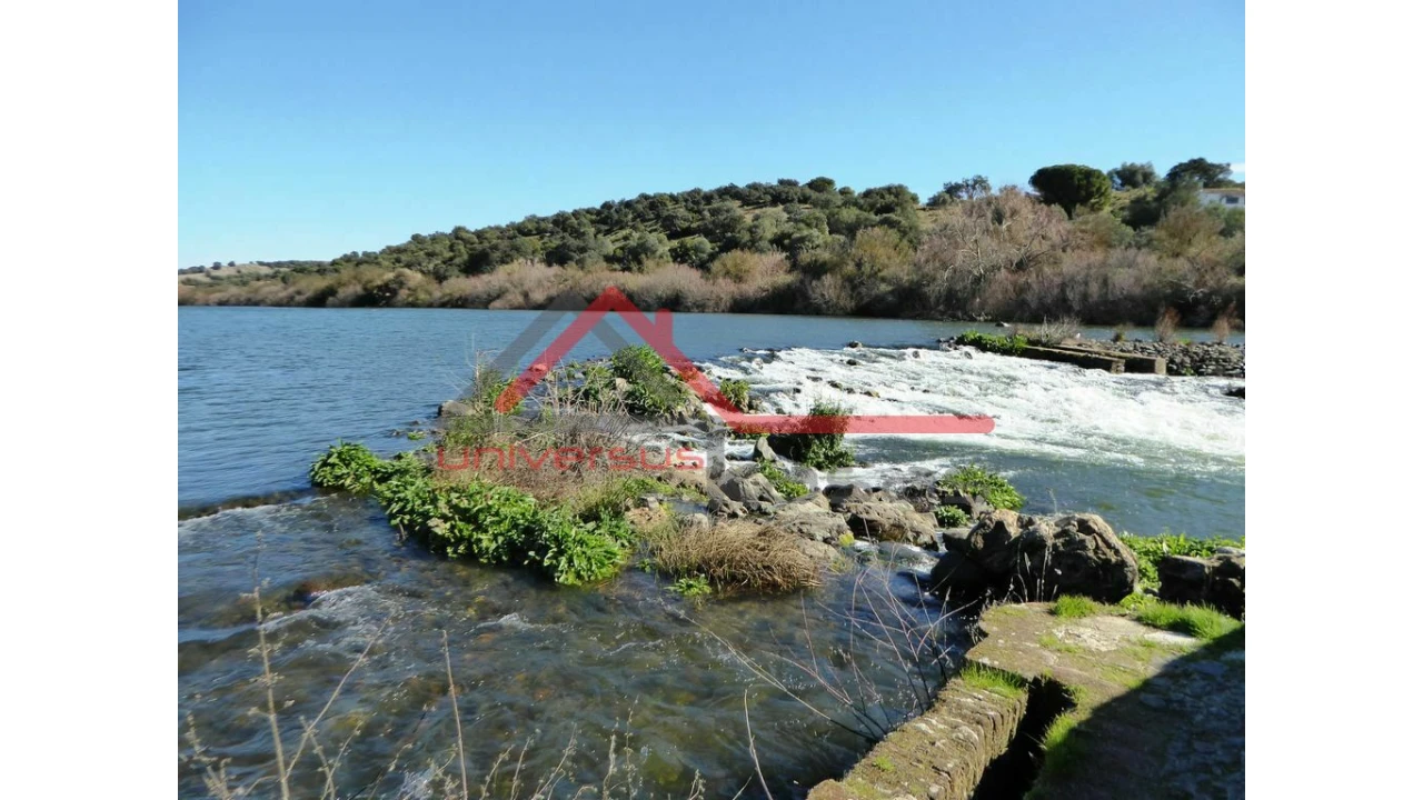 Quinta T0 para Venda em Salvada e Quintos Foto 3