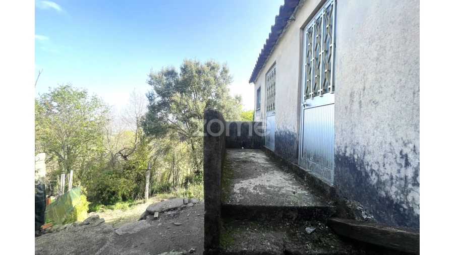 Moradia T2 para Venda em Sampriz Foto 3