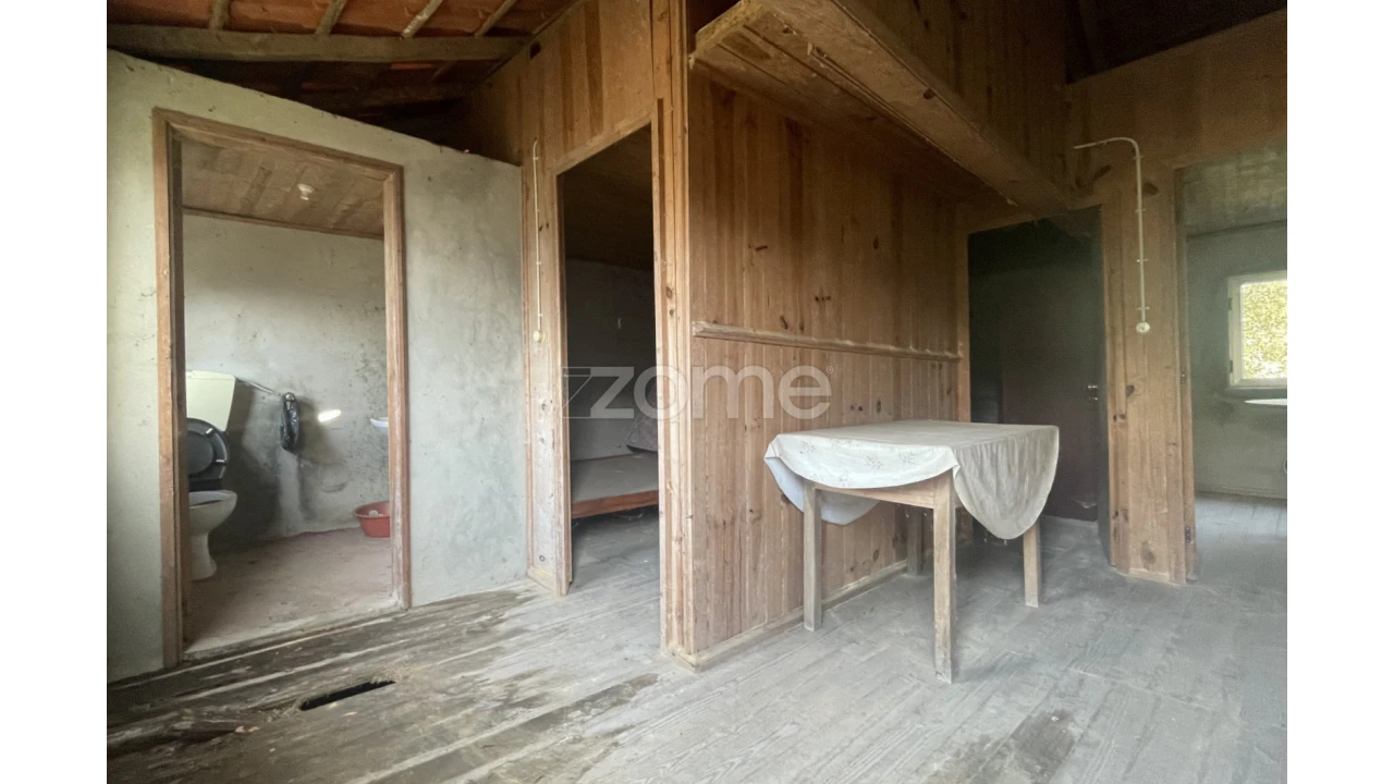 Moradia T2 para Venda em Sampriz Foto 10