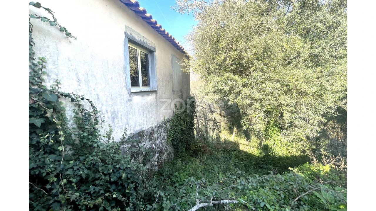 Moradia T2 para Venda em Sampriz Foto 3