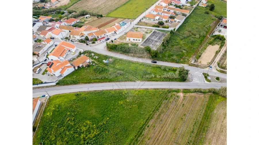 Terreno para Venda em Ventosa Foto 2