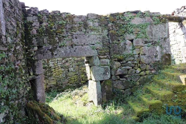 Moradia para Venda em Mouçós e Lamares Foto 11