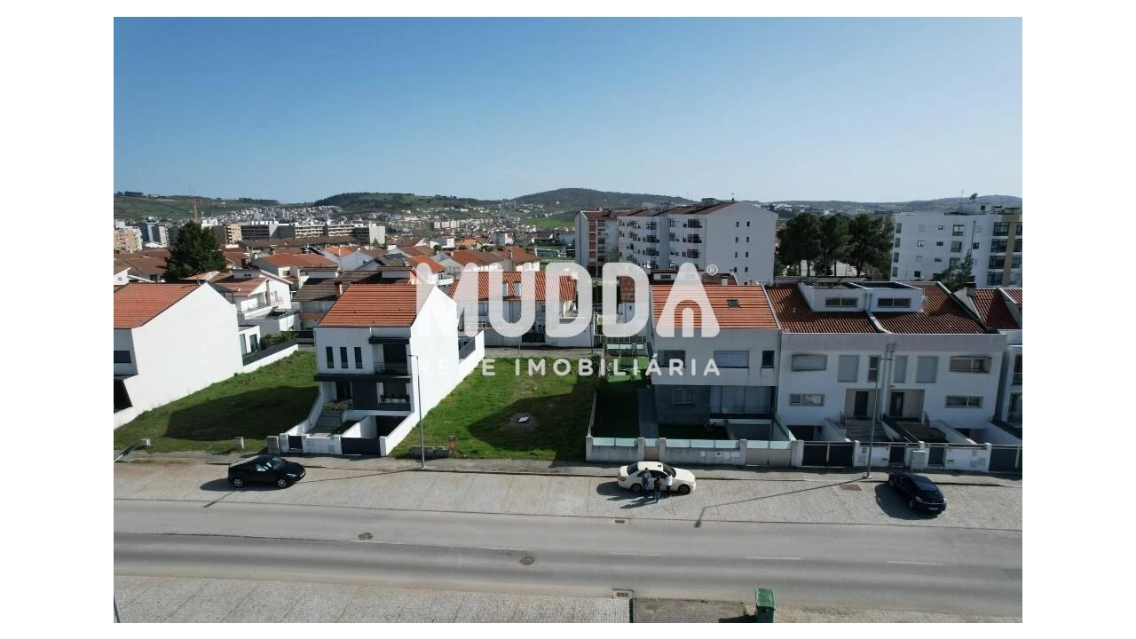 Terreno para Venda em Sé, Santa Maria e Meixedo Foto 6