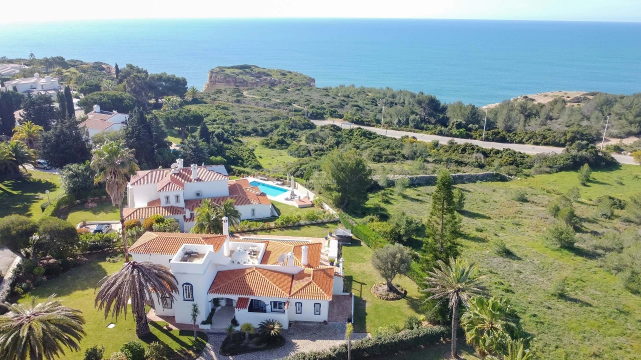 Moradia T3 para Venda em Ferragudo Foto 2