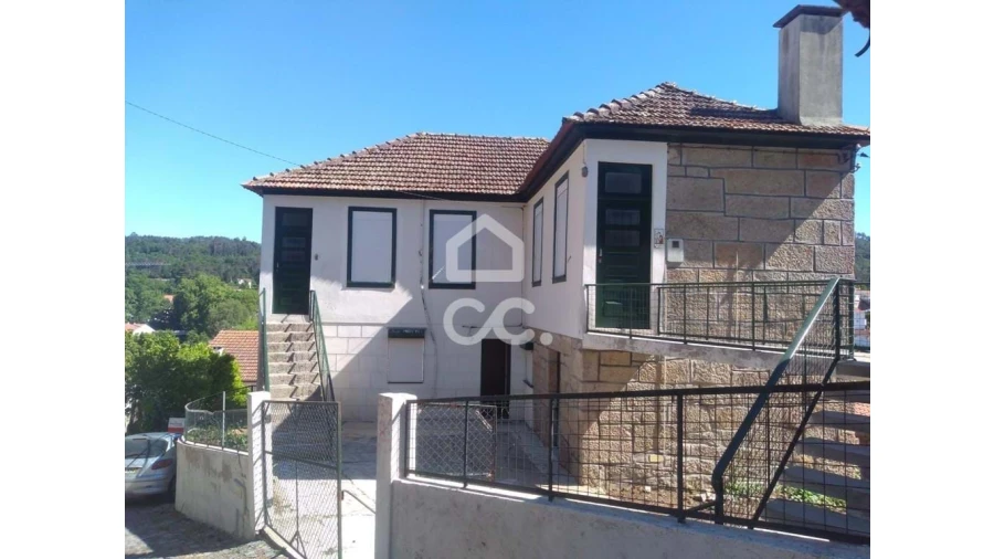 Moradia T4 para Venda em São Pedro do Sul, Várzea e Baiões Foto 1