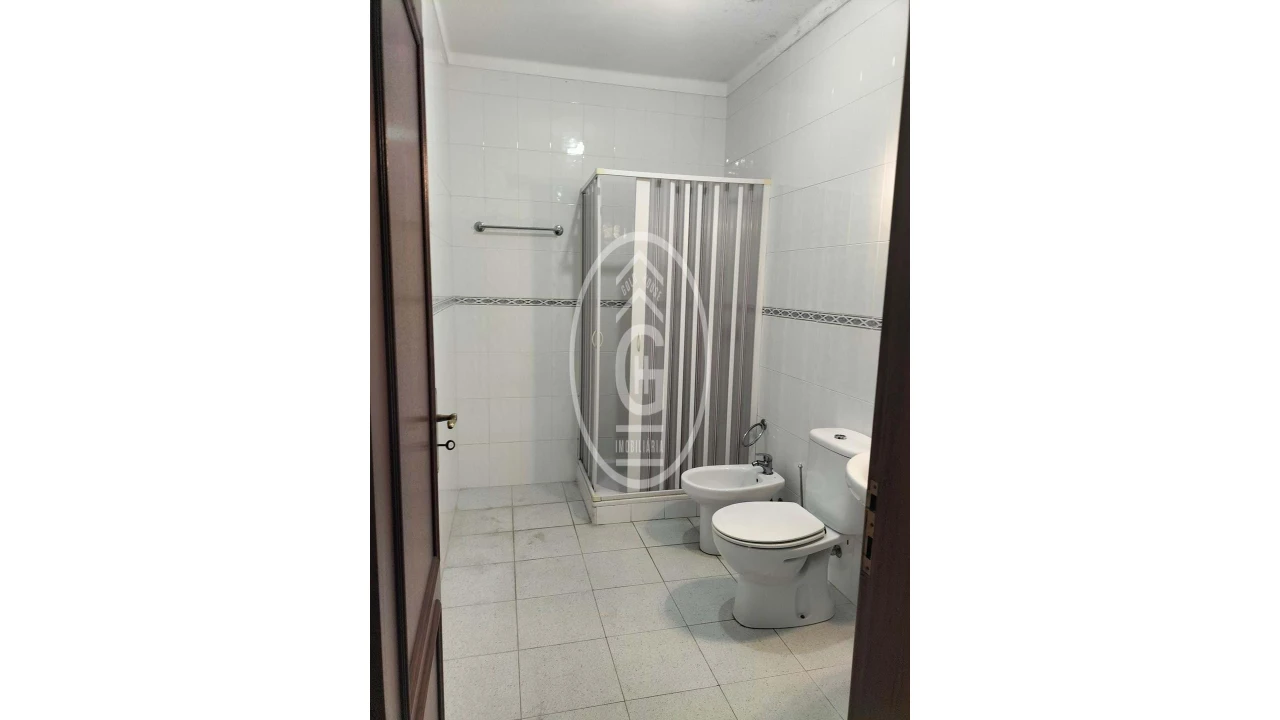 Apartamento T1 para Venda em Chamusca e Pinheiro Grande Foto 4