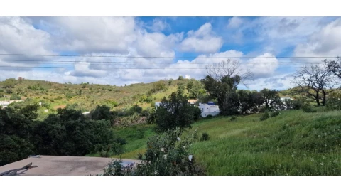 Moradia T2 para Venda em Santa Catarina da Fonte do Bispo