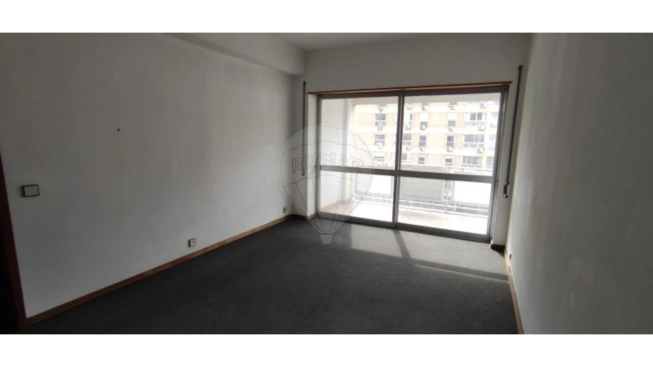 Escritório para Arrendamento em Sé Nova, Santa Cruz, Almedina e São Bartolomeu Foto 14