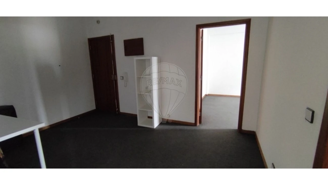 Escritório para Arrendamento em Sé Nova, Santa Cruz, Almedina e São Bartolomeu Foto 9