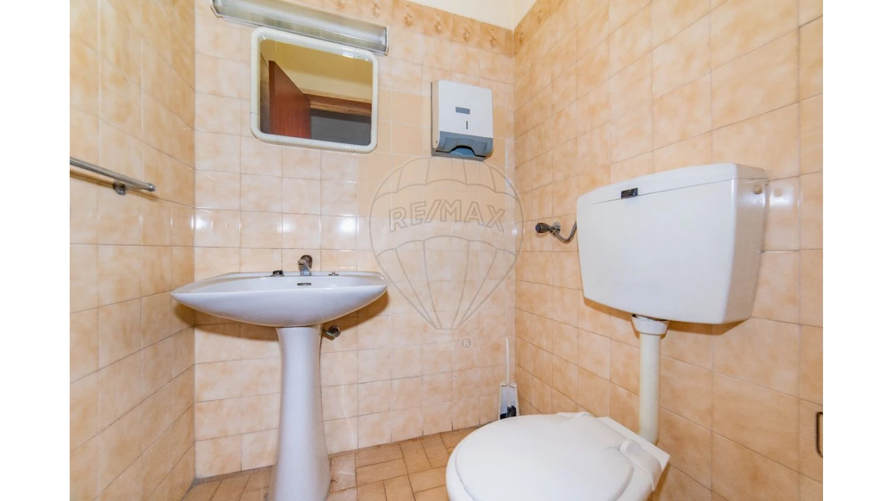 Escritório para Arrendamento em Sé Nova, Santa Cruz, Almedina e São Bartolomeu Foto 23