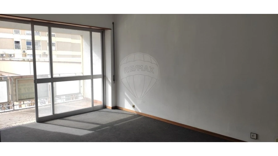 Escritório para Arrendamento em Sé Nova, Santa Cruz, Almedina e São Bartolomeu Foto 25