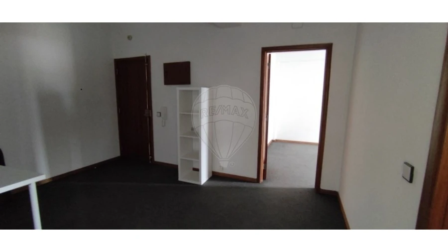 Escritório para Arrendamento em Sé Nova, Santa Cruz, Almedina e São Bartolomeu Foto 11