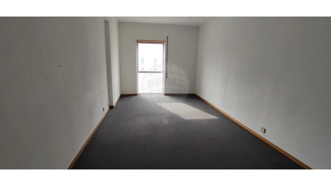 Escritório para Arrendamento em Sé Nova, Santa Cruz, Almedina e São Bartolomeu Foto 17