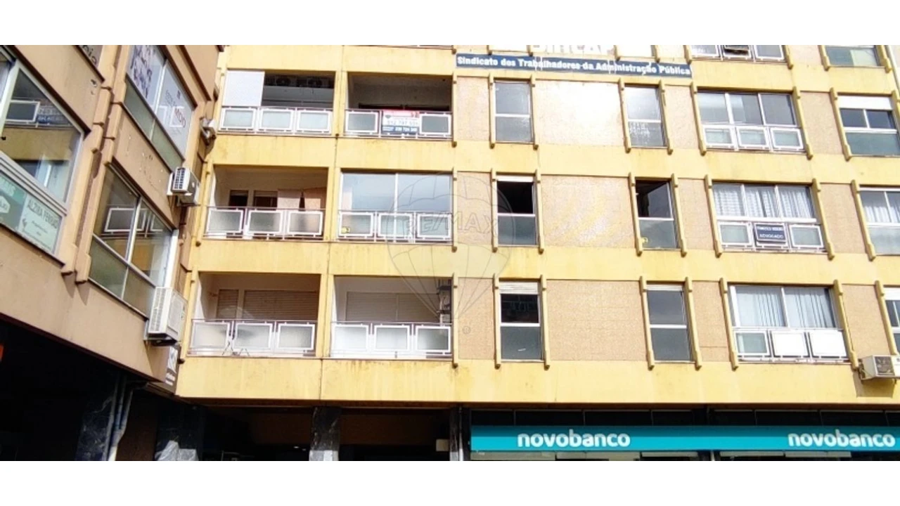 Escritório para Arrendamento em Sé Nova, Santa Cruz, Almedina e São Bartolomeu Foto 6