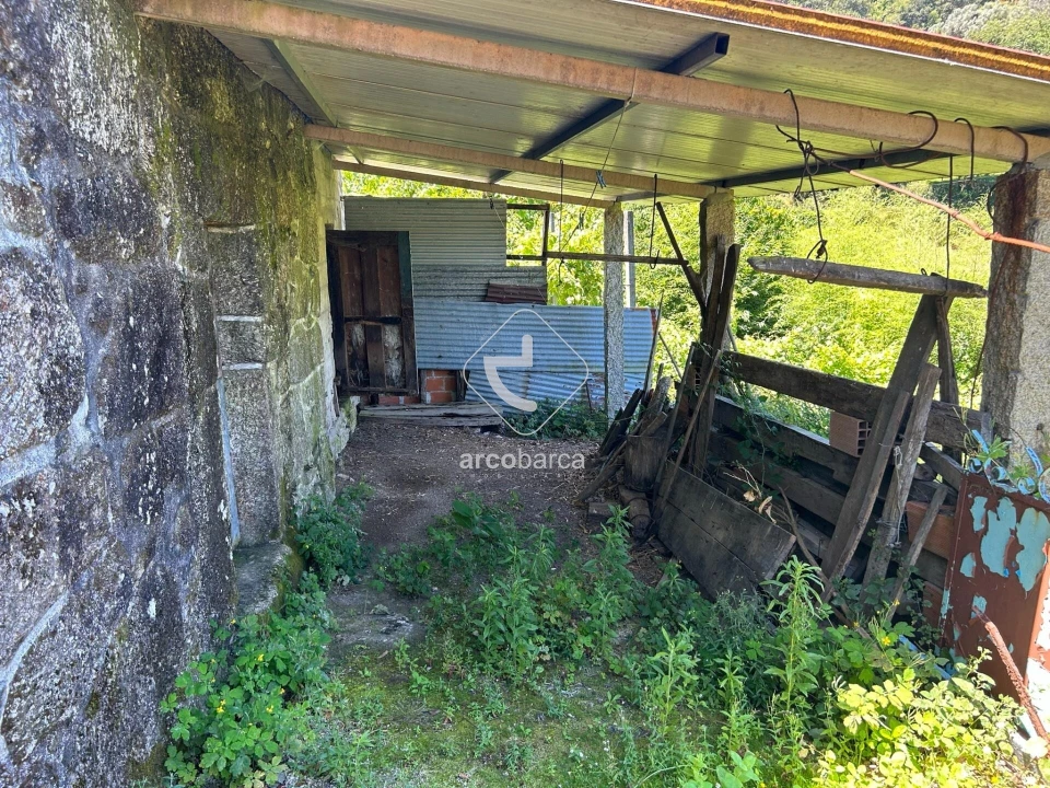 Moradia T3 para Venda em Senharei Foto 3