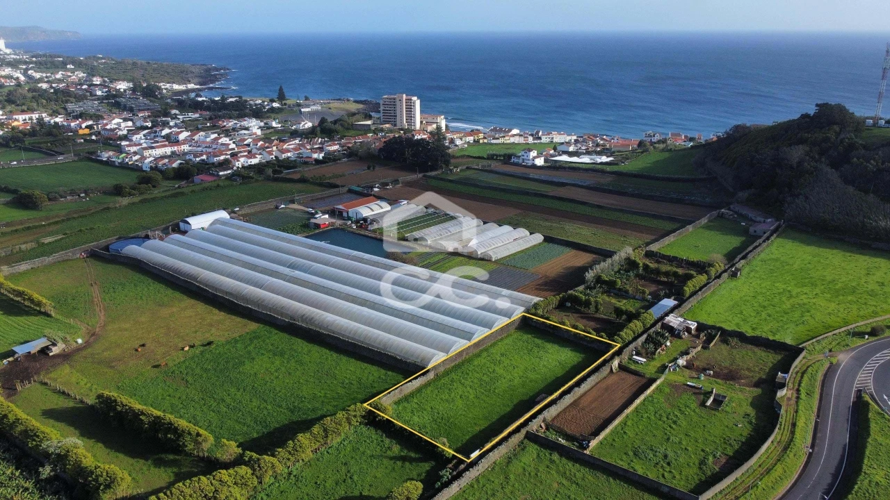 Terreno para Venda em Rosto do Cão (São Roque) Foto 1