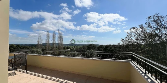 Moradia T4 para Venda em Quarteira