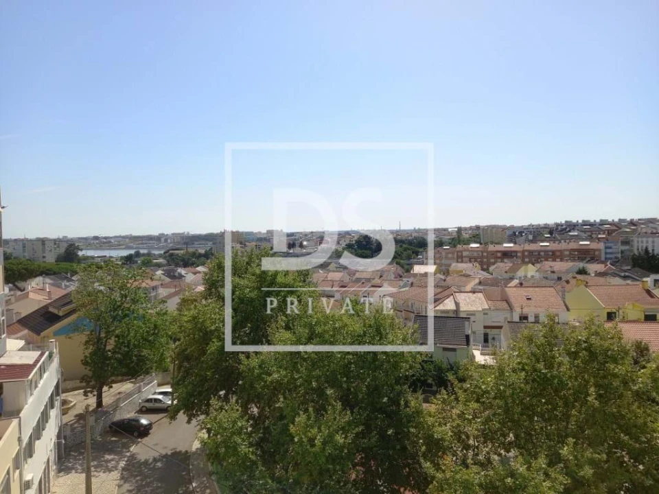 Apartamento T2 para Venda em Amora Foto 6