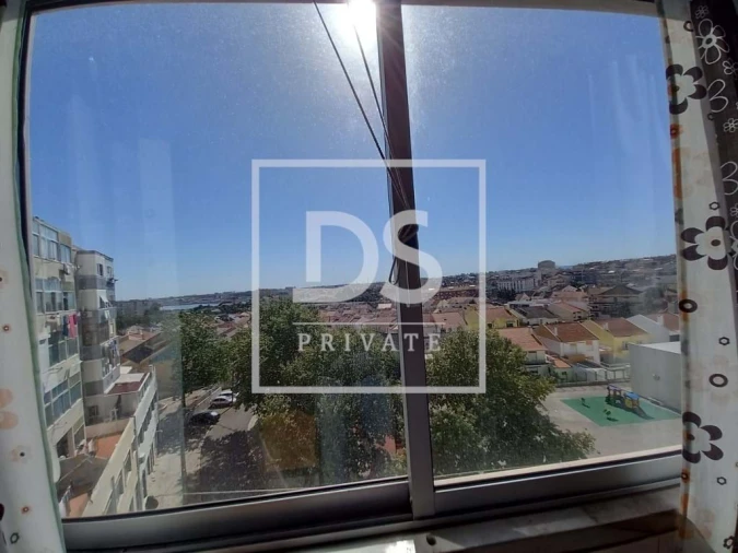 Apartamento T2 para Venda em Amora Foto 5