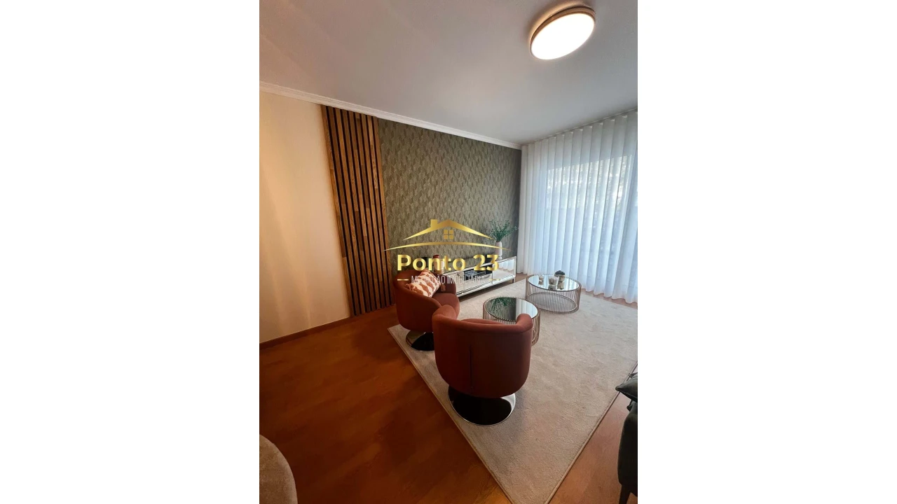 Apartamento T2 para Venda em Caniço Foto 12