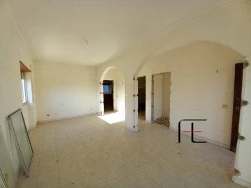 Moradia T2 para Venda em São Francisco