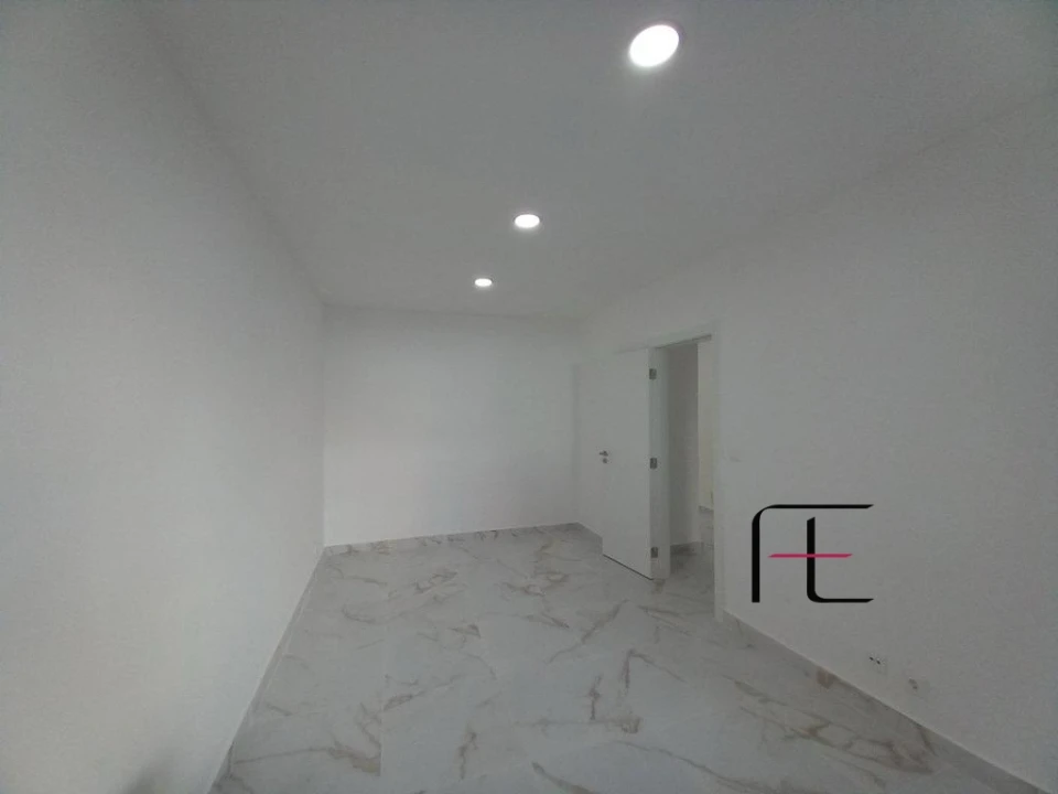 Apartamento T2 para Venda em Amora Foto 11